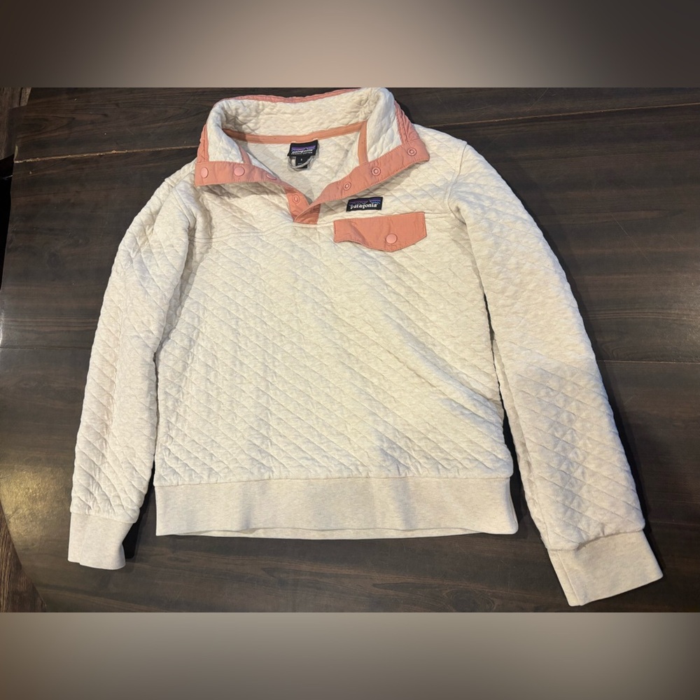PATAGONIA Cream Rose Pink Quilted 1/4 Snap Pullover Sweatshirt Womens Size Small